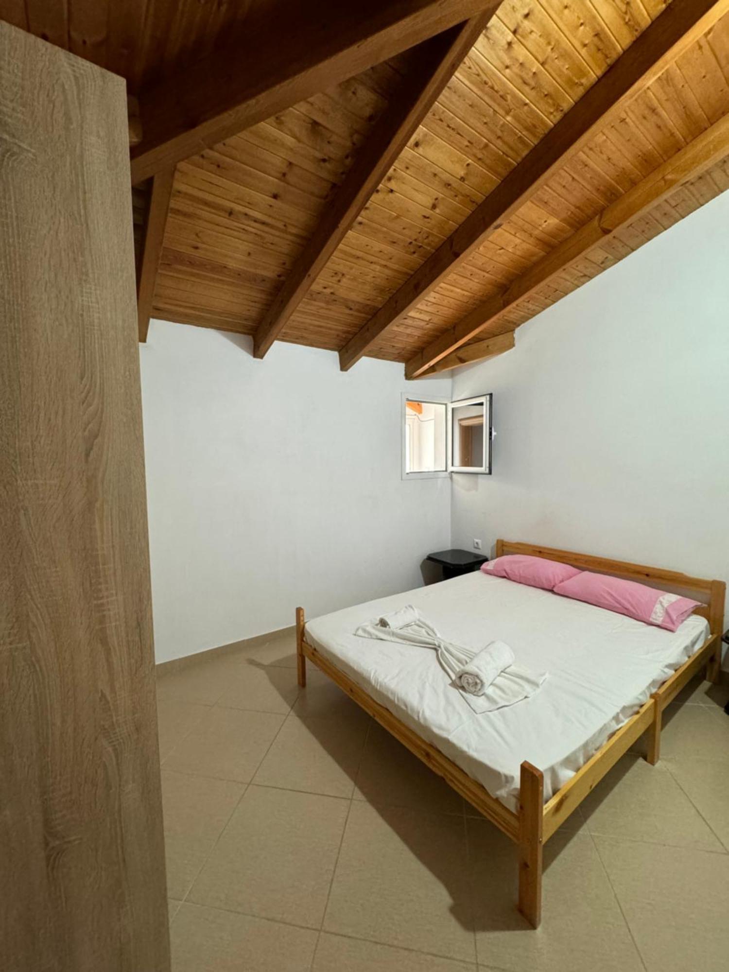 סרנדה L.T. Apartment 5Th Street מראה חיצוני תמונה