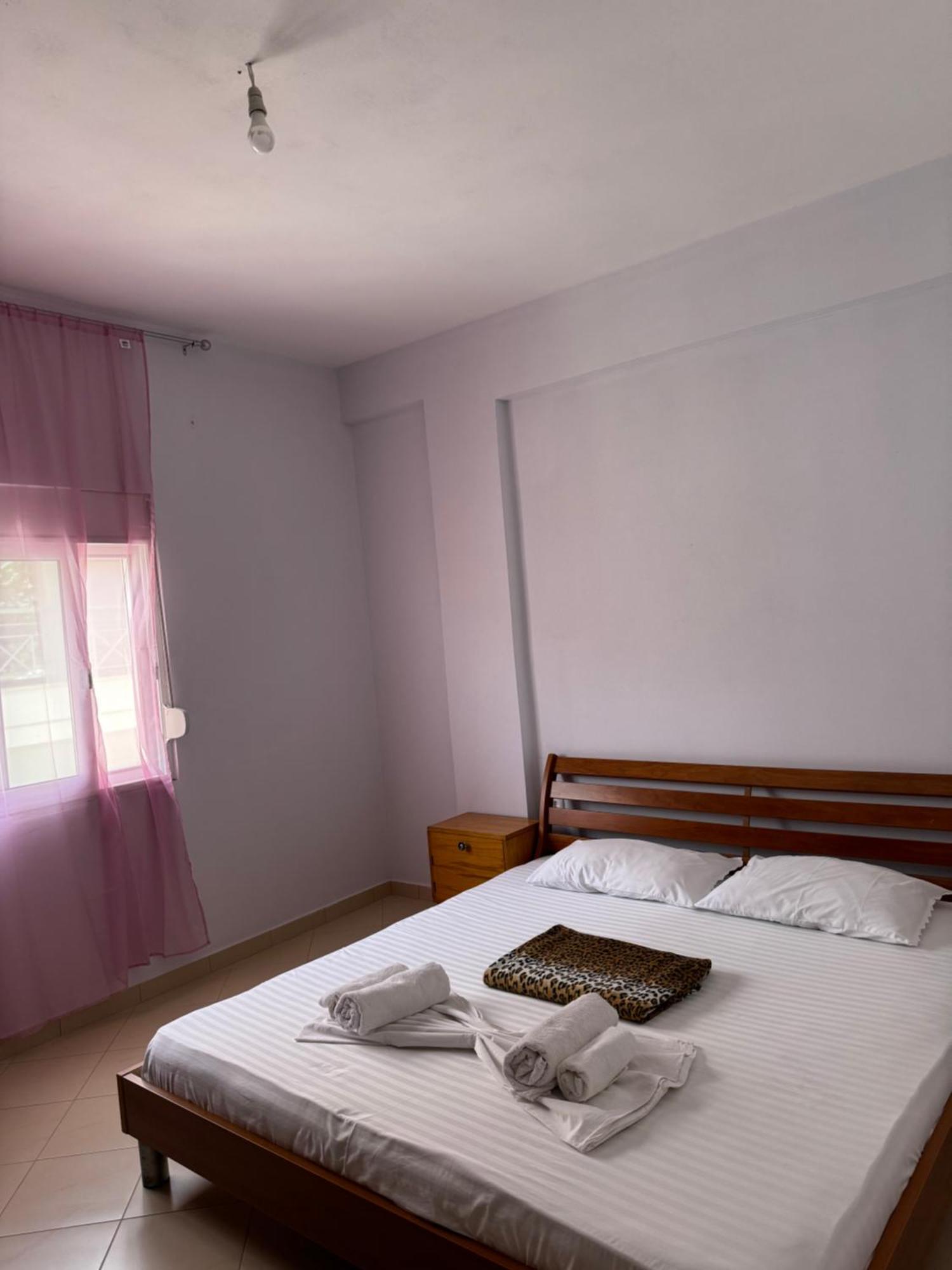 סרנדה L.T. Apartment 5Th Street מראה חיצוני תמונה